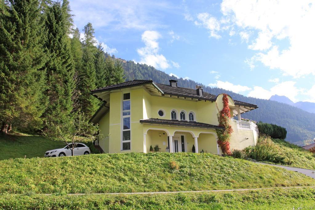 Haus Am Oelberg Apartment Elmen Exterior photo